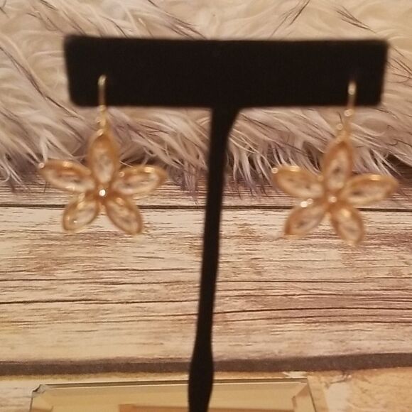 LOFT Dangling Flower Earrings NWT - Picture 3 of 6